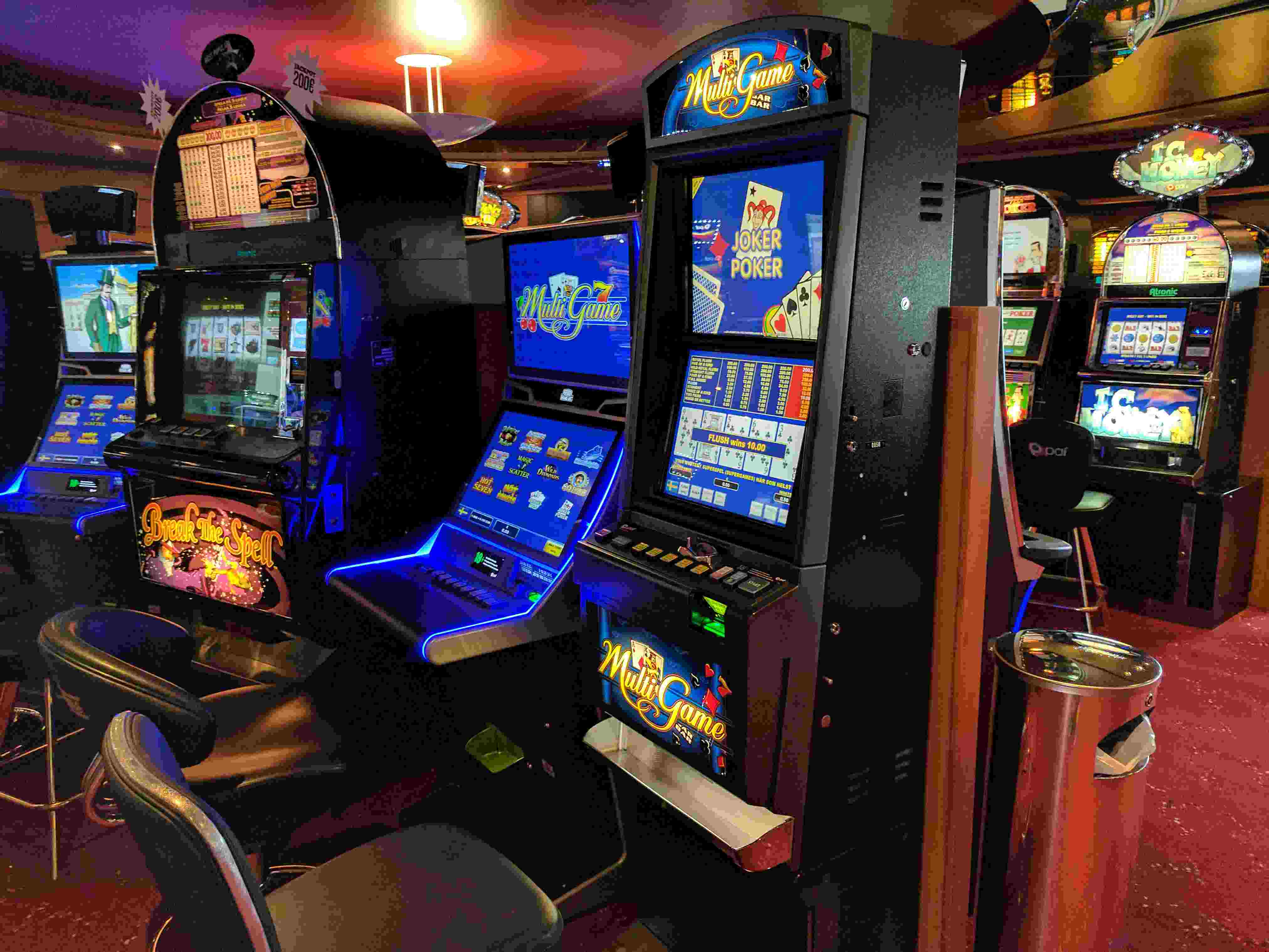 Spielautomaten in einem Casino